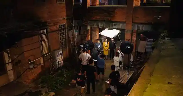 家里家外2_家里家外2剧情分析_川渝文化电视剧